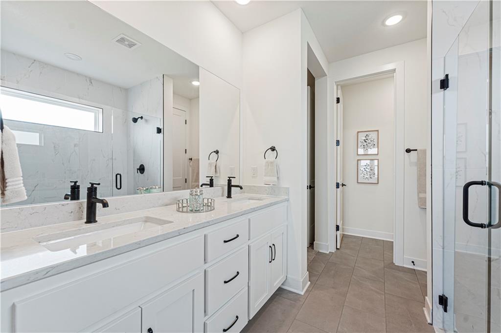 1602 NW 104th Terrace, Kansas City, MO 64155 | MLS#2504111