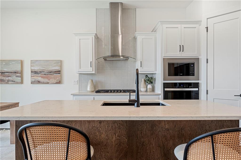 1602 NW 104th Terrace, Kansas City, MO 64155 | MLS#2504111