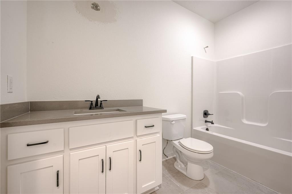 1852  Vintage Lane, Liberty, MO 64068 | MLS#2517764