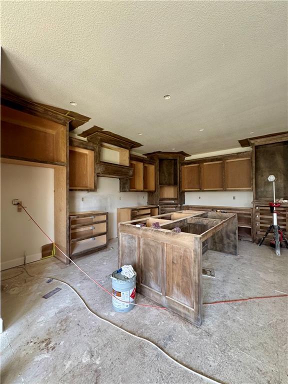 10022 N Oakland Avenue, Kansas City, MO 64157 | MLS#2531404