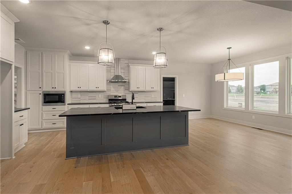 2333  Fishing Lane, Kearney, MO 64060 | MLS#2534588