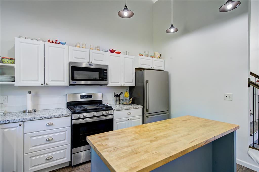 5716 NW Creekview Drive, Parkville, MO 64152 | MLS#2553726