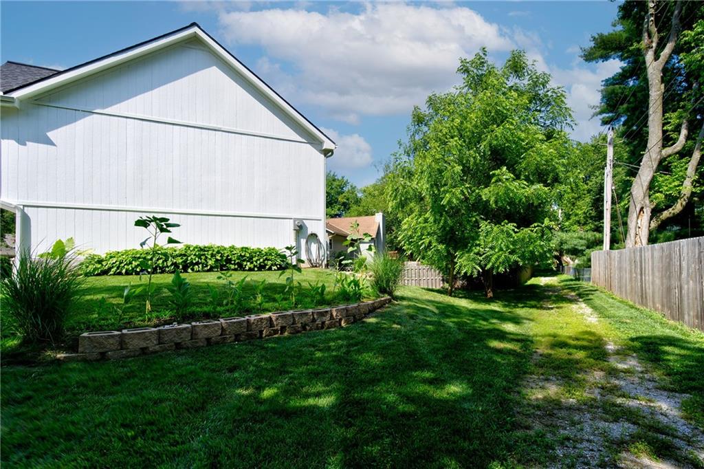 5716 NW Creekview Drive, Parkville, MO 64152 | MLS#2553726