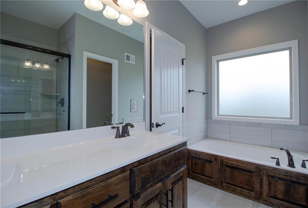 3712 NE 90th Street, Kansas City, MO 64156 | MLS#2556523