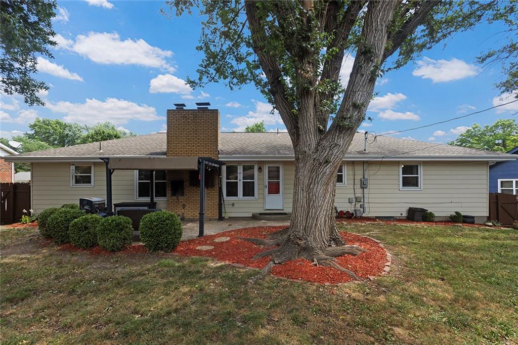 8606 NE Boone Street, Kansas City, MO 64155 | MLS#2558888