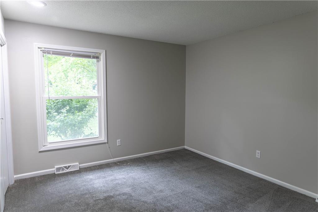 5710 NW Raintree Drive, Parkville, MO 64152 | MLS#2559926