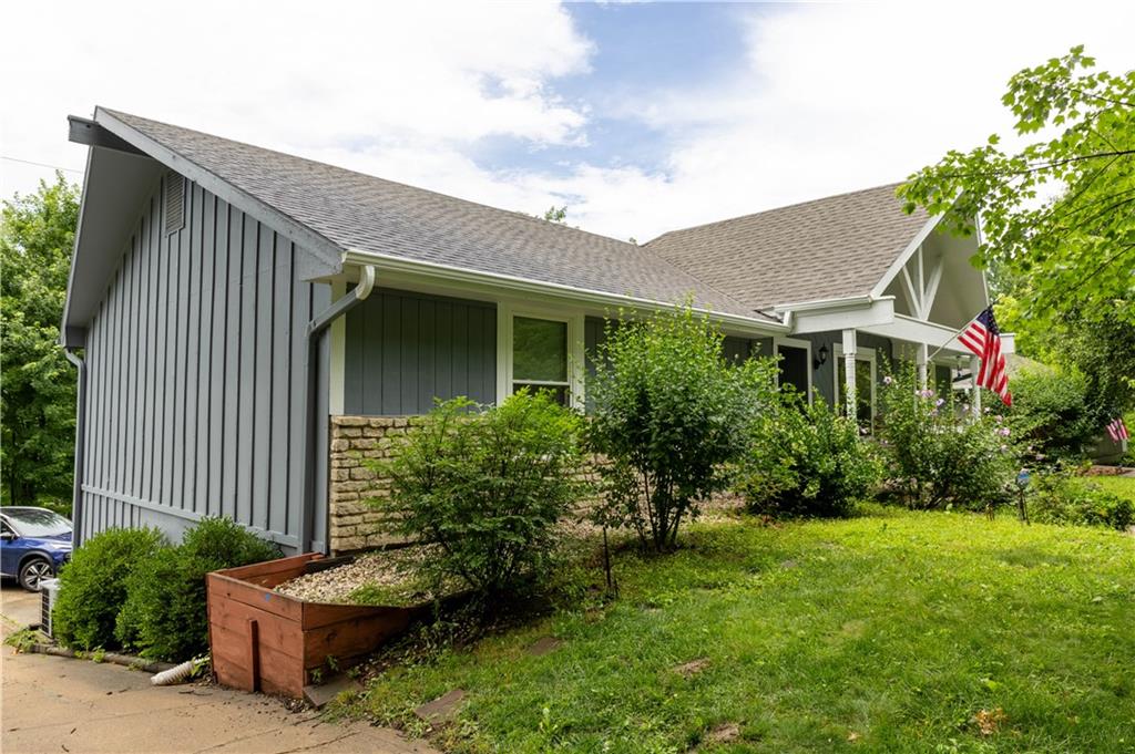 5710 NW Raintree Drive, Parkville, MO 64152 | MLS#2559926