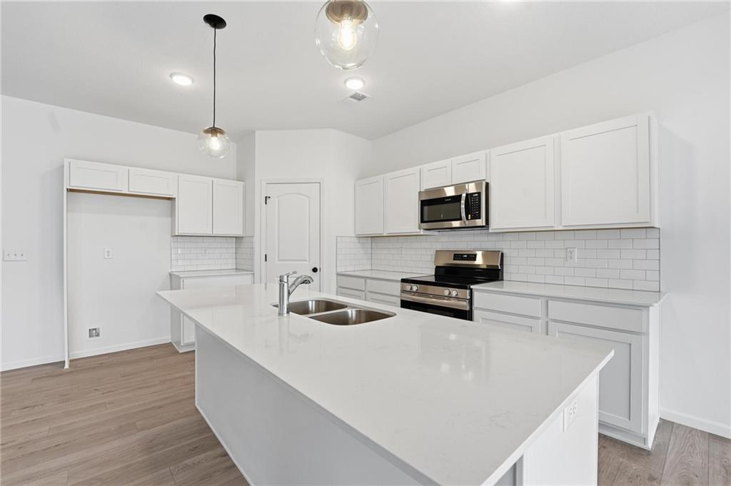 3012 NW 95th Terrace, Kansas City, MO 64154 | MLS#2560172