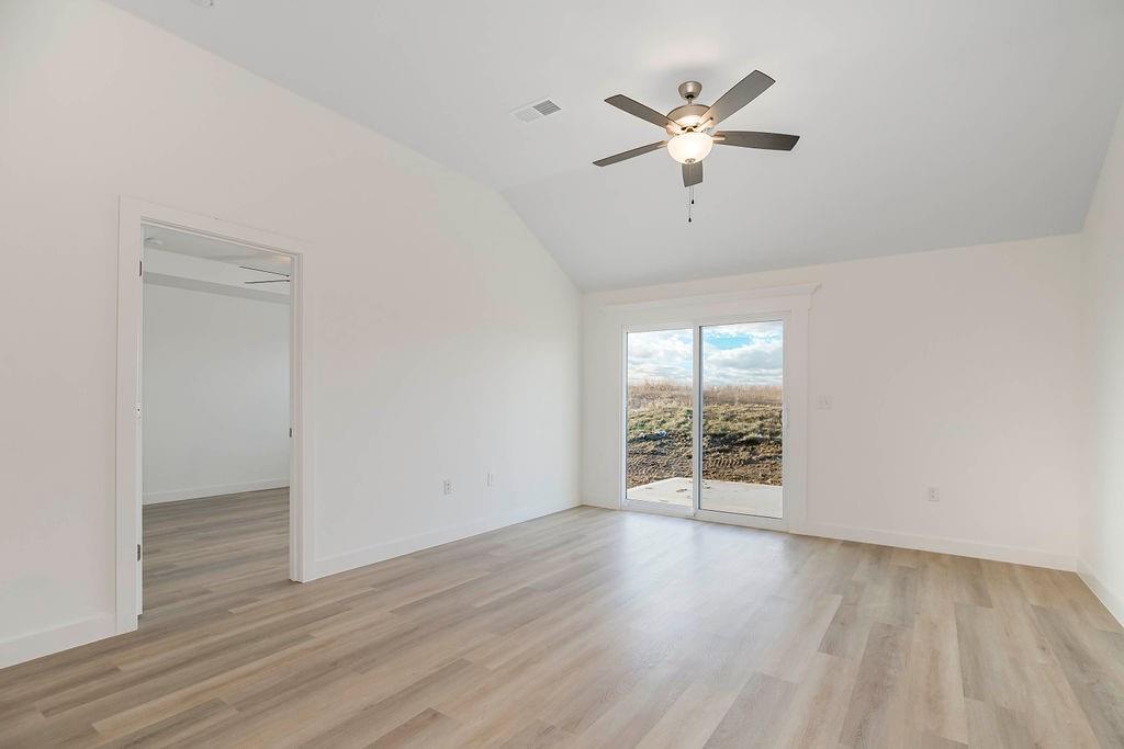 3827 NW 93rd Street, Kansas City, MO 64154 | MLS#2561293