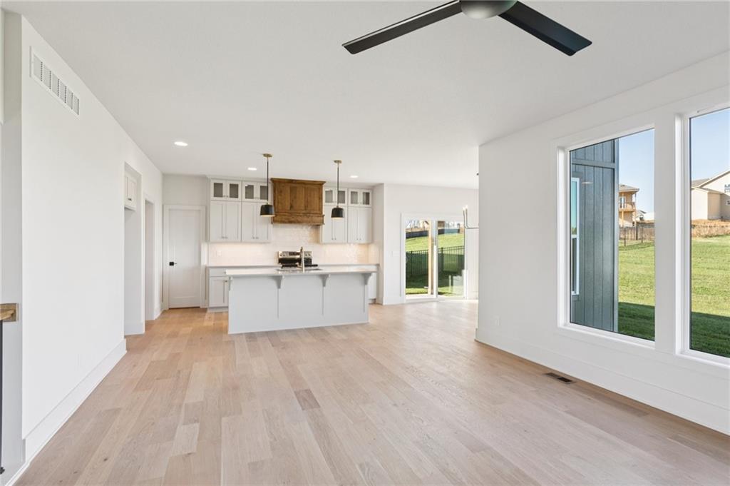 1916  Longview Drive, Liberty, MO 64068 | MLS#2563129