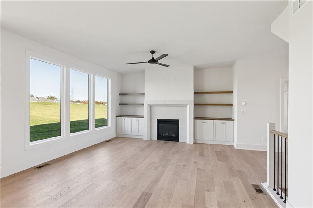 1916  Longview Drive, Liberty, MO 64068 | MLS#2563129