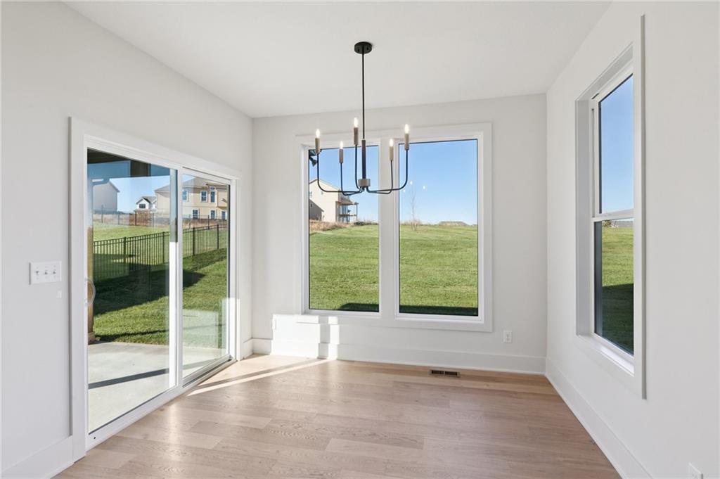 1916  Longview Drive, Liberty, MO 64068 | MLS#2563129