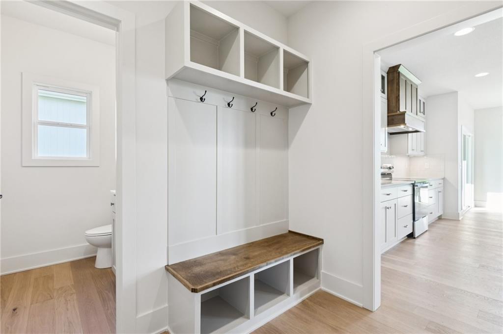 1916  Longview Drive, Liberty, MO 64068 | MLS#2563129