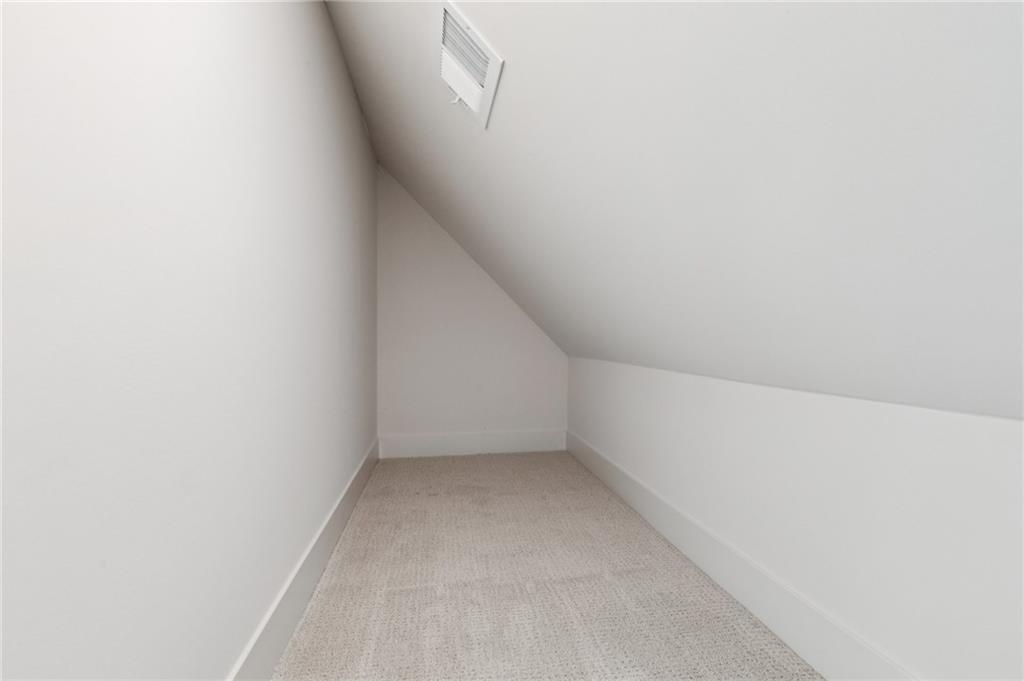 1916  Longview Drive, Liberty, MO 64068 | MLS#2563129