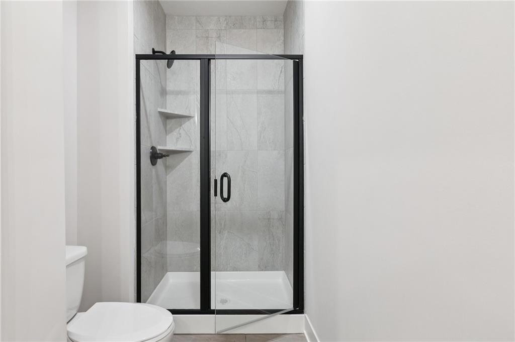 1916  Longview Drive, Liberty, MO 64068 | MLS#2563129