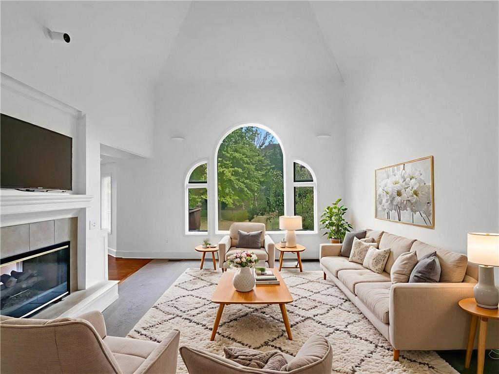 10105  River Hills Drive, Kansas City, MO 64152 | MLS#2564013