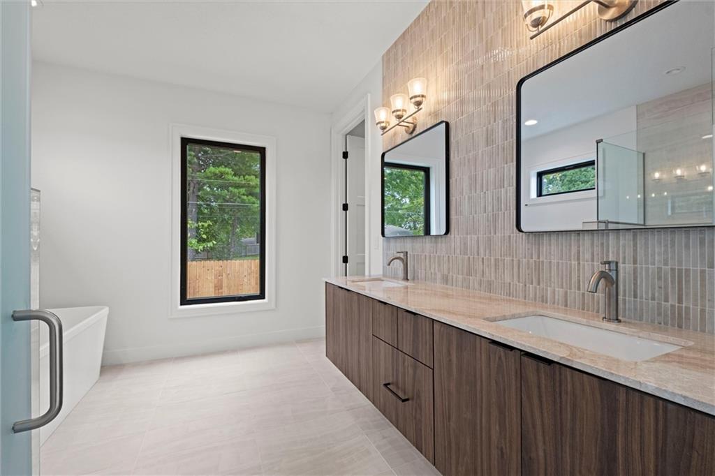 2614 NW 84th Terrace, Kansas City, MO 64154 | MLS#2570538