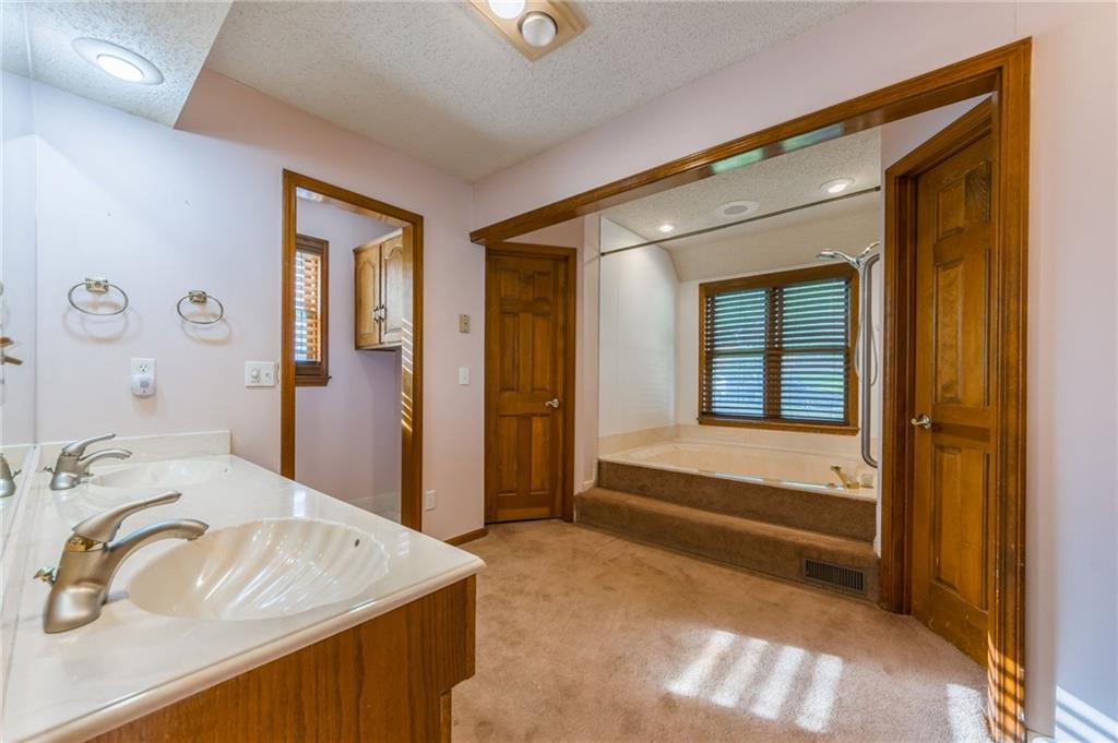 8605 N Beaman Avenue, Kansas City, MO 64154 | MLS#2571511