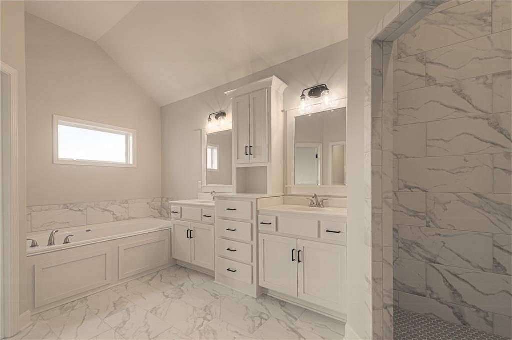 9808 N Laurel Avenue, Kansas City, MO 64157 | MLS#2572284