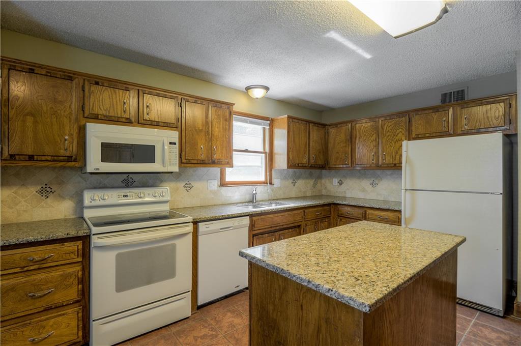 5835 N College Street, Gladstone, MO 64119 | MLS#2574097