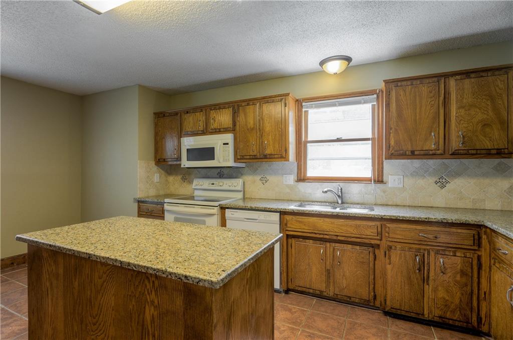 5835 N College Street, Gladstone, MO 64119 | MLS#2574097