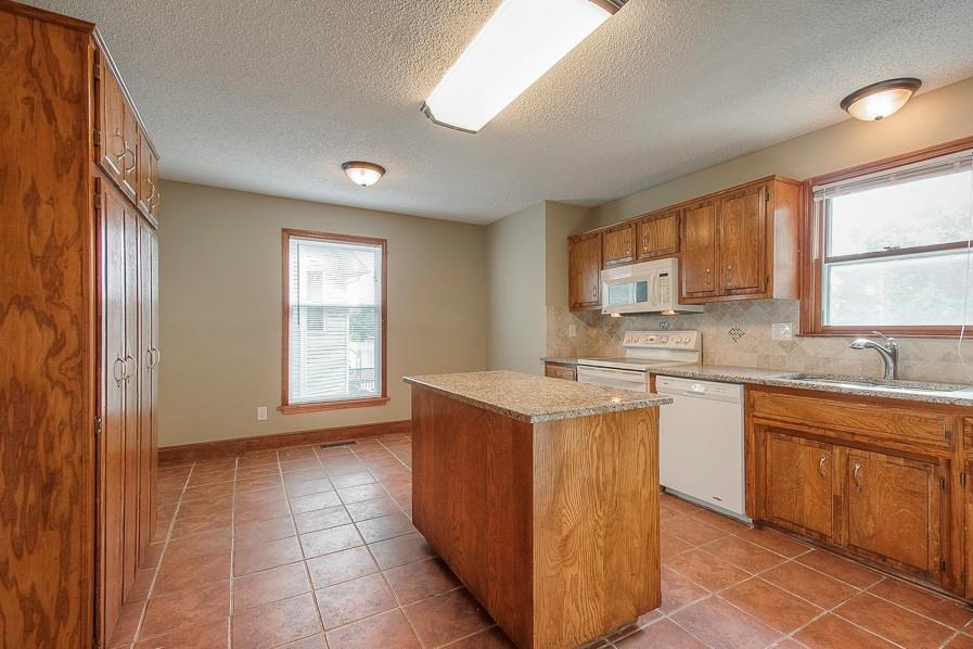 5835 N College Street, Gladstone, MO 64119 | MLS#2574097