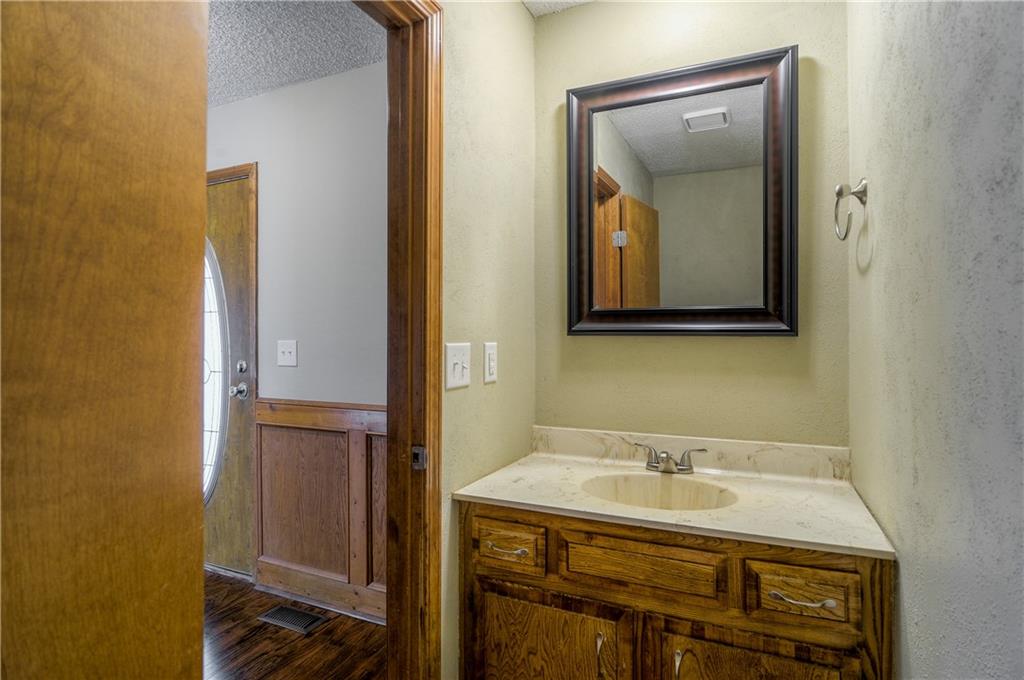 5835 N College Street, Gladstone, MO 64119 | MLS#2574097