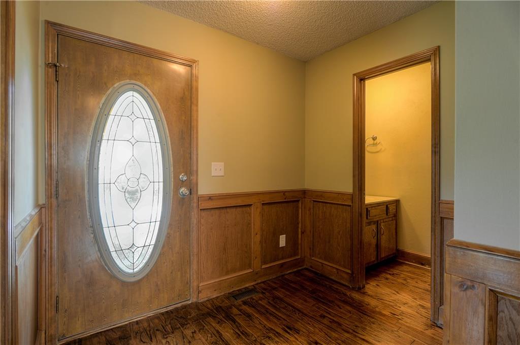 5835 N College Street, Gladstone, MO 64119 | MLS#2574097