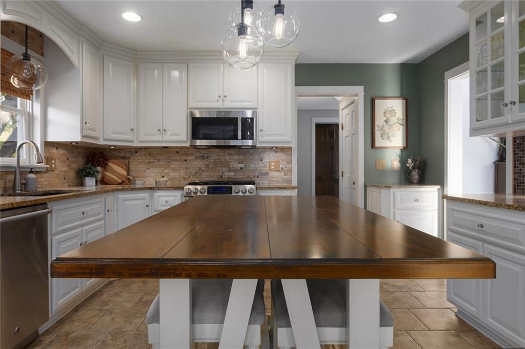 900  Wildbriar Drive, Liberty, MO 64068 | MLS#2574133