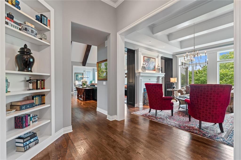 6325  Edgewater Drive, Parkville, MO 64152 | MLS#2574911