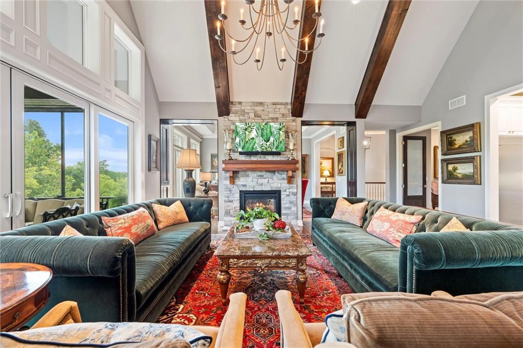 6325  Edgewater Drive, Parkville, MO 64152 | MLS#2574911