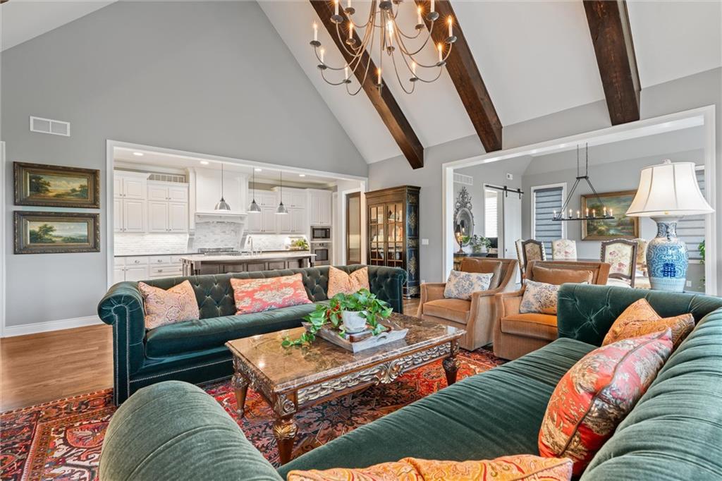 6325  Edgewater Drive, Parkville, MO 64152 | MLS#2574911