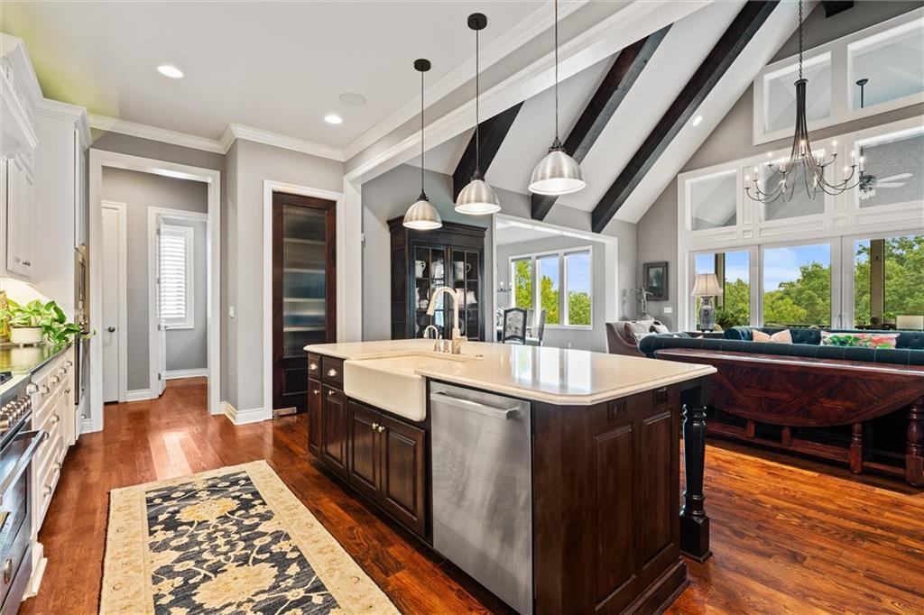 6325  Edgewater Drive, Parkville, MO 64152 | MLS#2574911