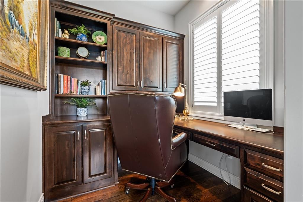 6325  Edgewater Drive, Parkville, MO 64152 | MLS#2574911