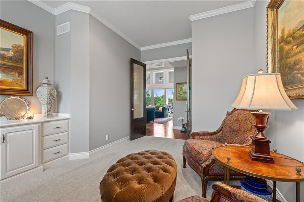 6325  Edgewater Drive, Parkville, MO 64152 | MLS#2574911