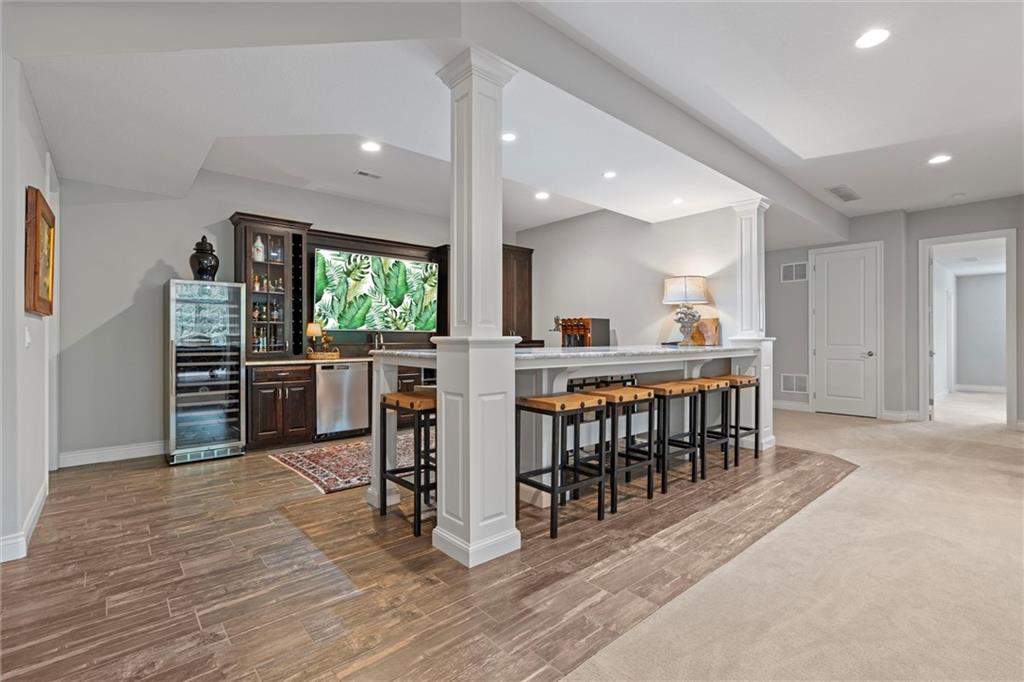 6325  Edgewater Drive, Parkville, MO 64152 | MLS#2574911