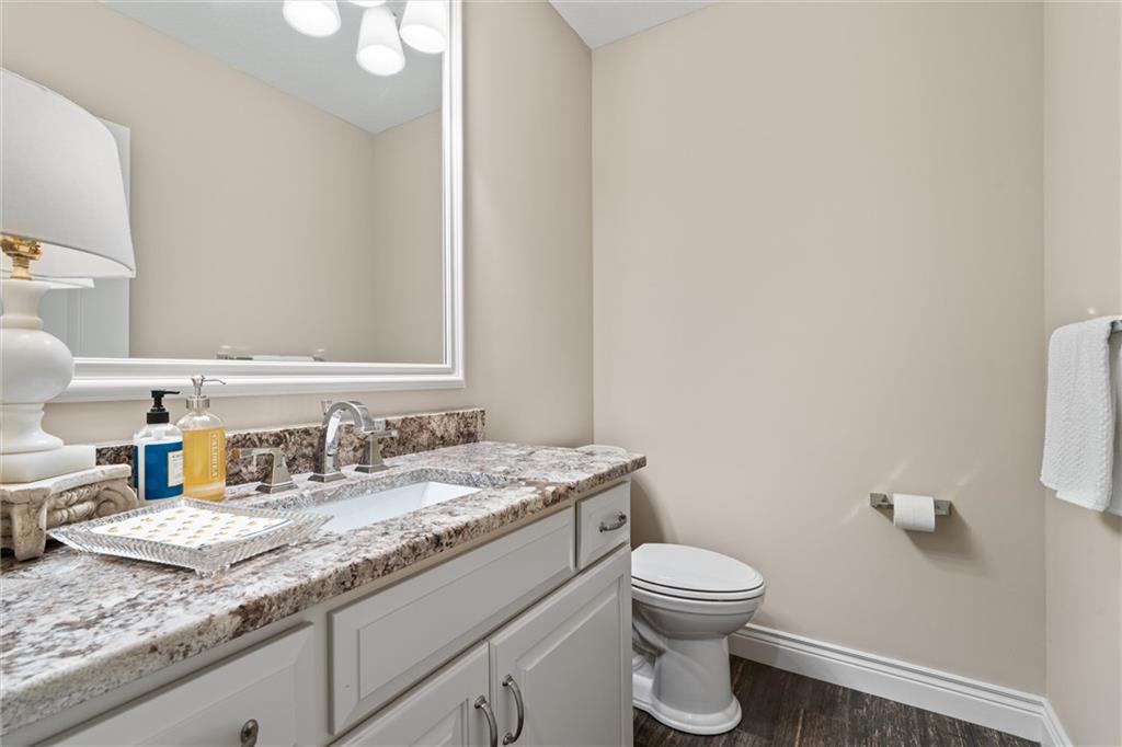 6325  Edgewater Drive, Parkville, MO 64152 | MLS#2574911