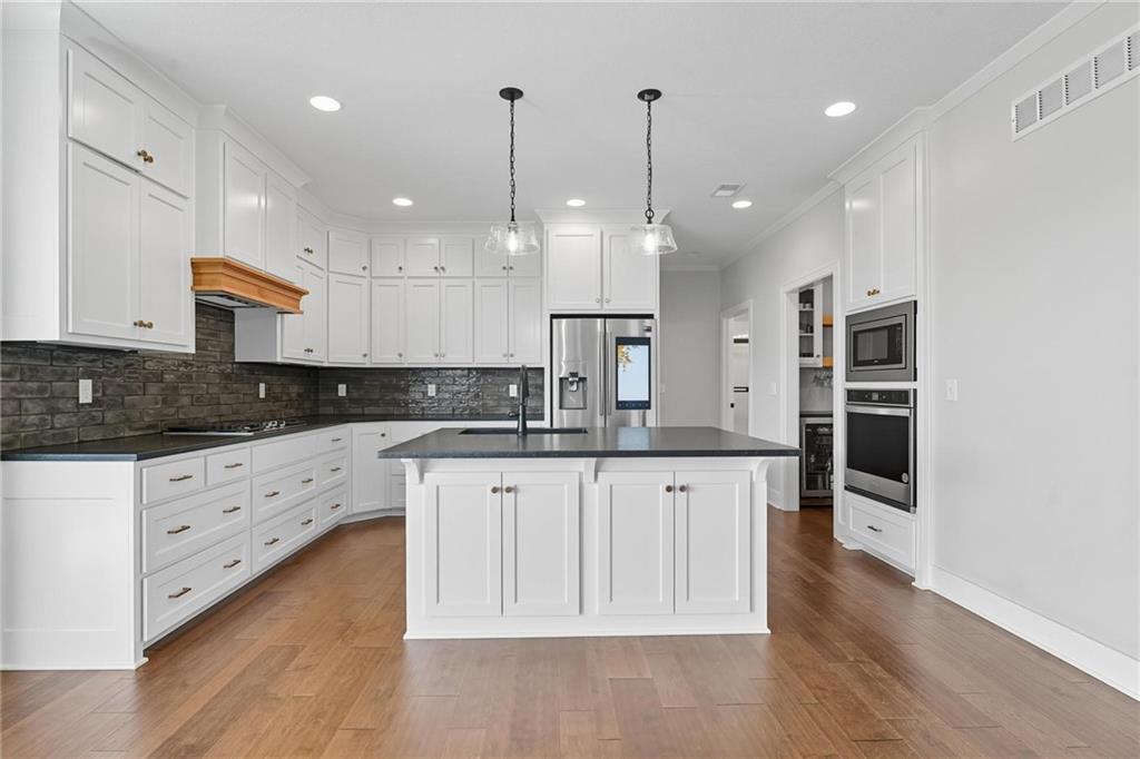 13785 NW 71st Street, Parkville, MO 64152 | MLS#2575254