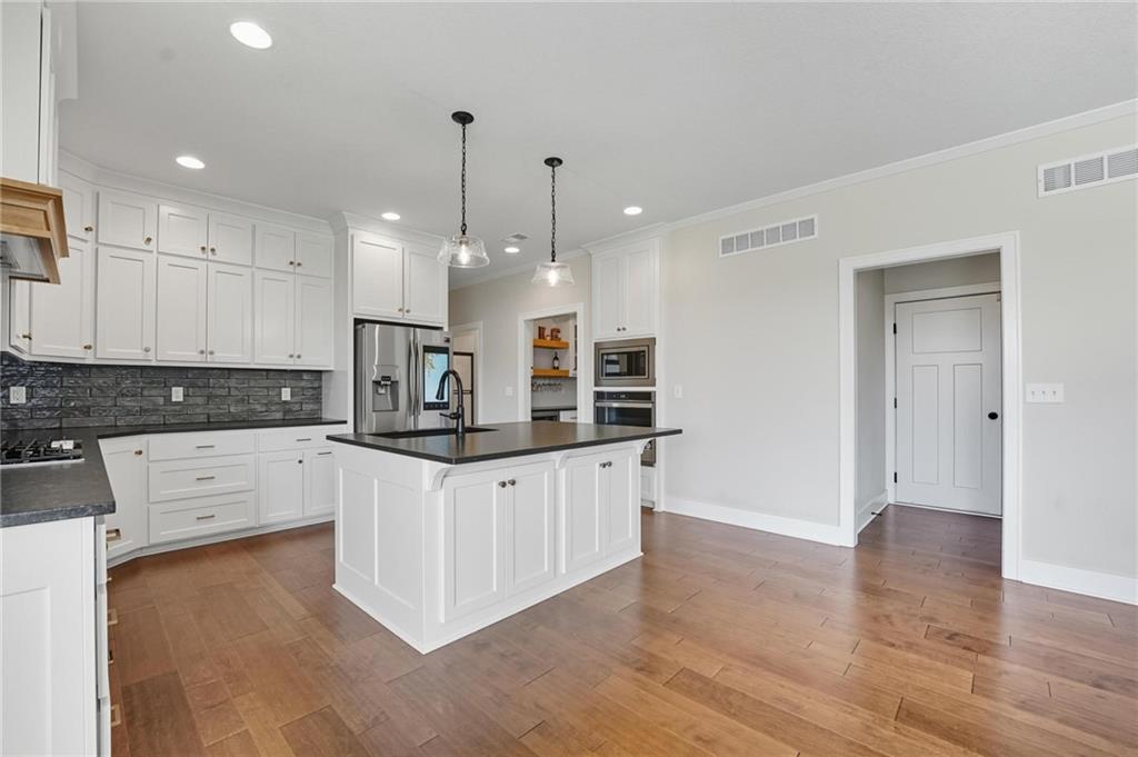 13785 NW 71st Street, Parkville, MO 64152 | MLS#2575254