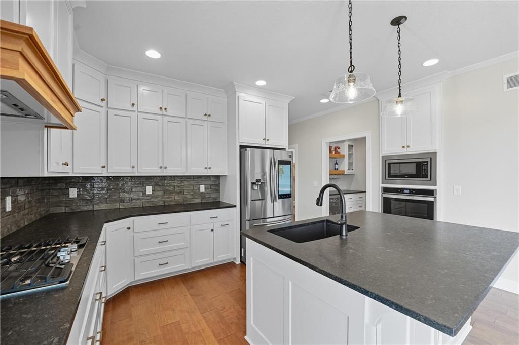 13785 NW 71st Street, Parkville, MO 64152 | MLS#2575254