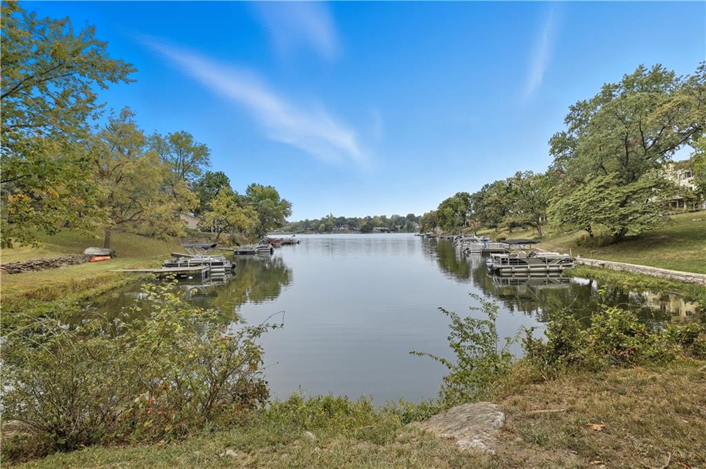 610 NW North Shore Drive, Lake Waukomis, MO 64151 | MLS#2575290