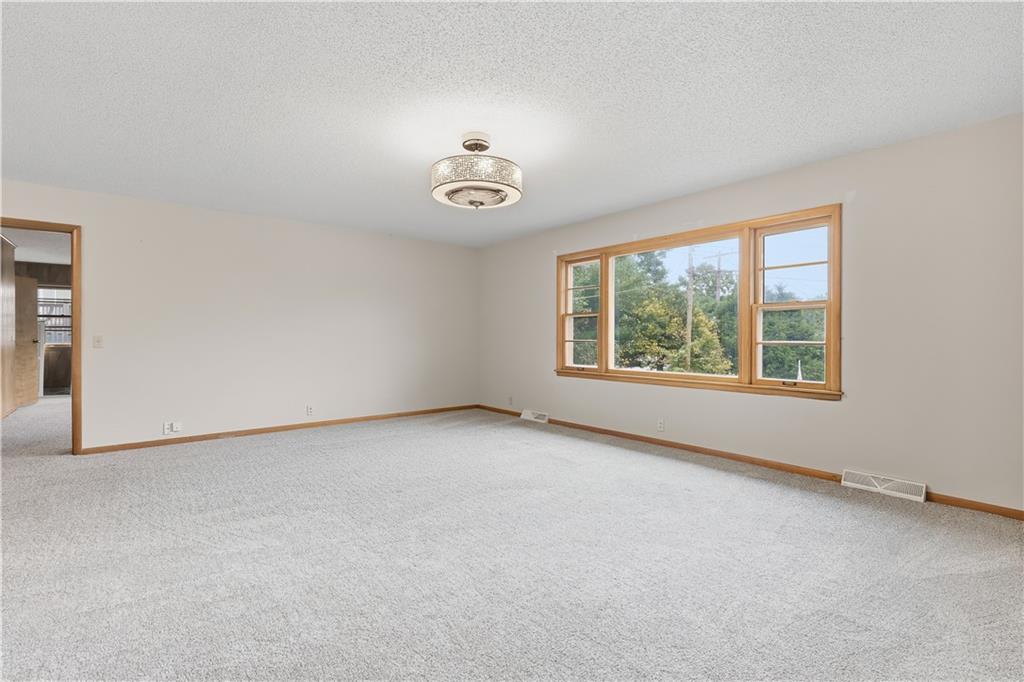 610 NW North Shore Drive, Lake Waukomis, MO 64151 | MLS#2575290