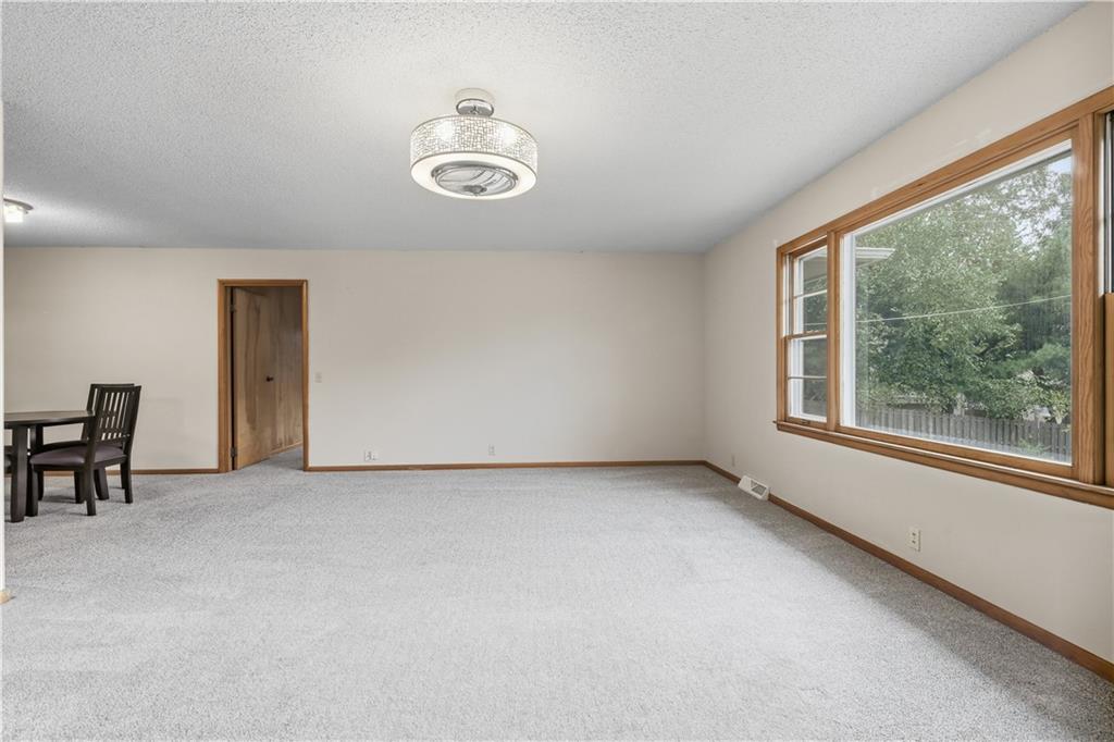 610 NW North Shore Drive, Lake Waukomis, MO 64151 | MLS#2575290