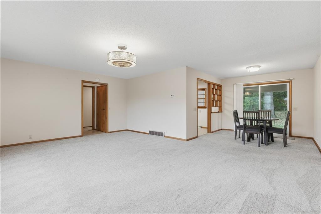 610 NW North Shore Drive, Lake Waukomis, MO 64151 | MLS#2575290