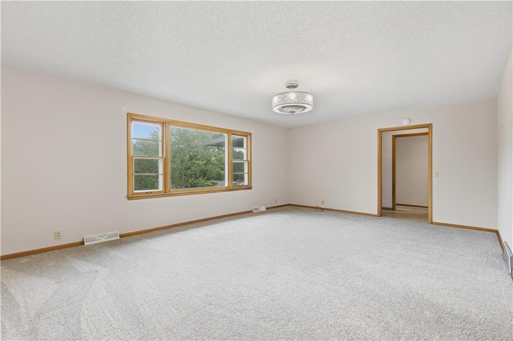 610 NW North Shore Drive, Lake Waukomis, MO 64151 | MLS#2575290