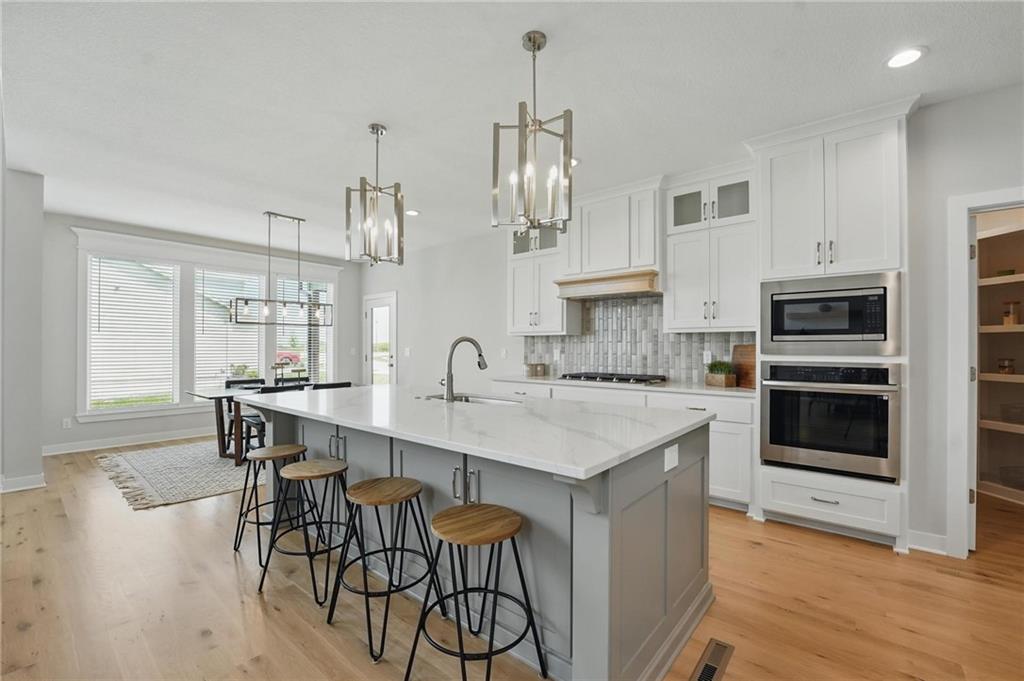 1312 NW 107th Terrace, Kansas City, MO 64155 | MLS#2575794