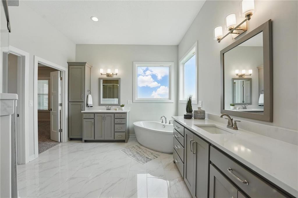 1312 NW 107th Terrace, Kansas City, MO 64155 | MLS#2575794