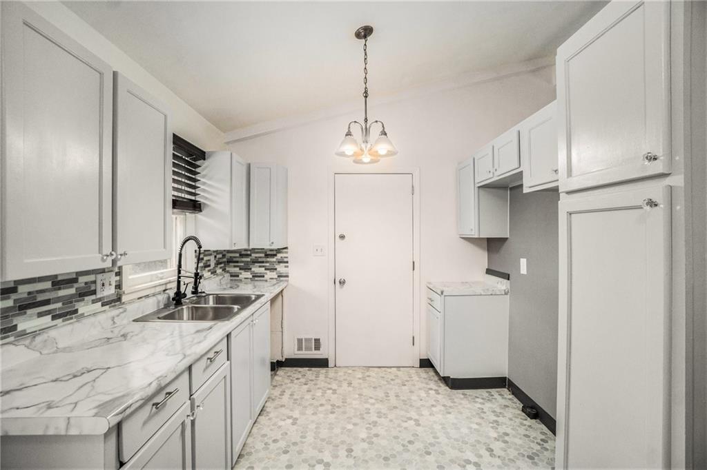 215  Grant Street, Liberty, MO 64068 | MLS#2578262