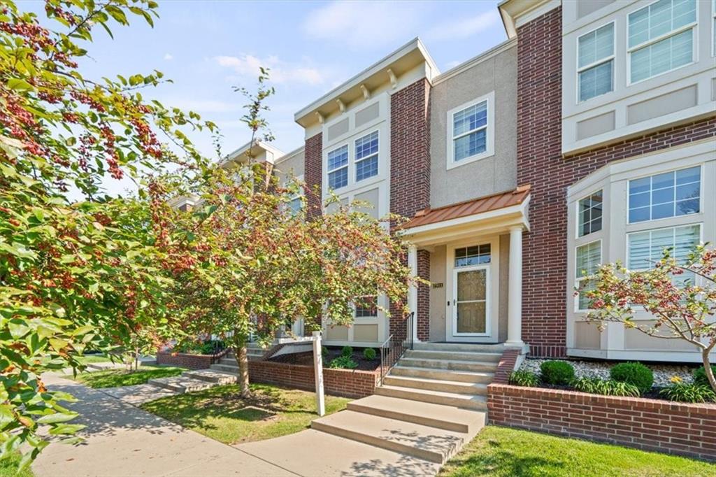 2911  Gentry Park Parkway, Kansas City, MO 64116 | MLS#2578529