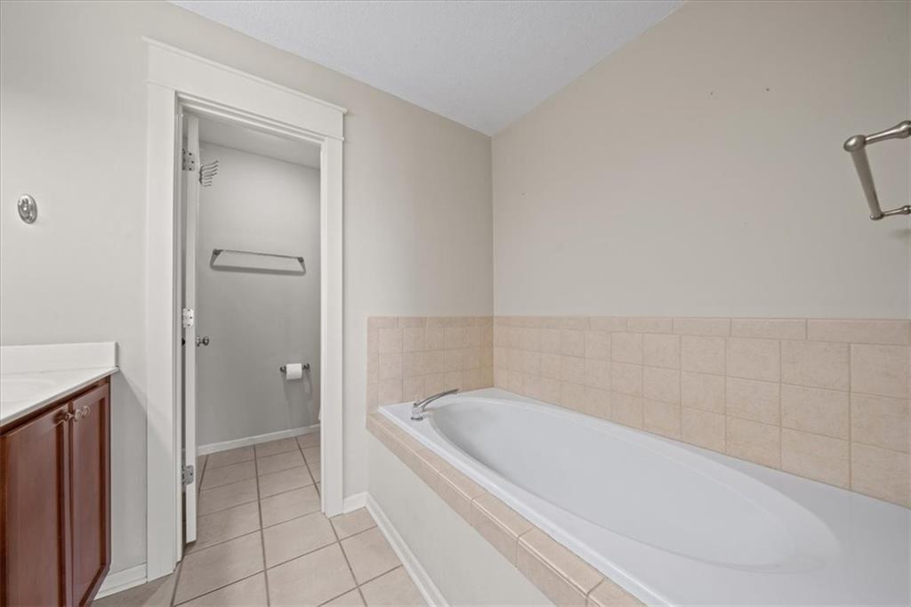 2911  Gentry Park Parkway, Kansas City, MO 64116 | MLS#2578529